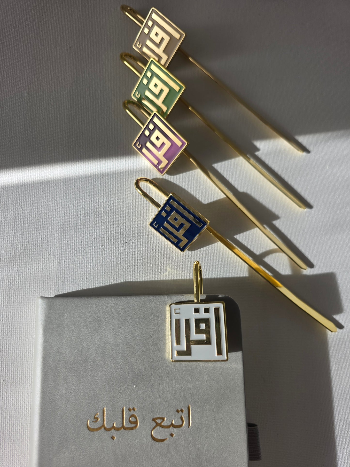 Bookmark steel