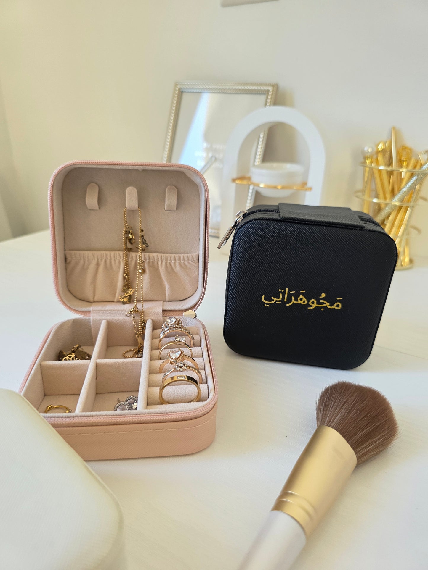 Jewelry case